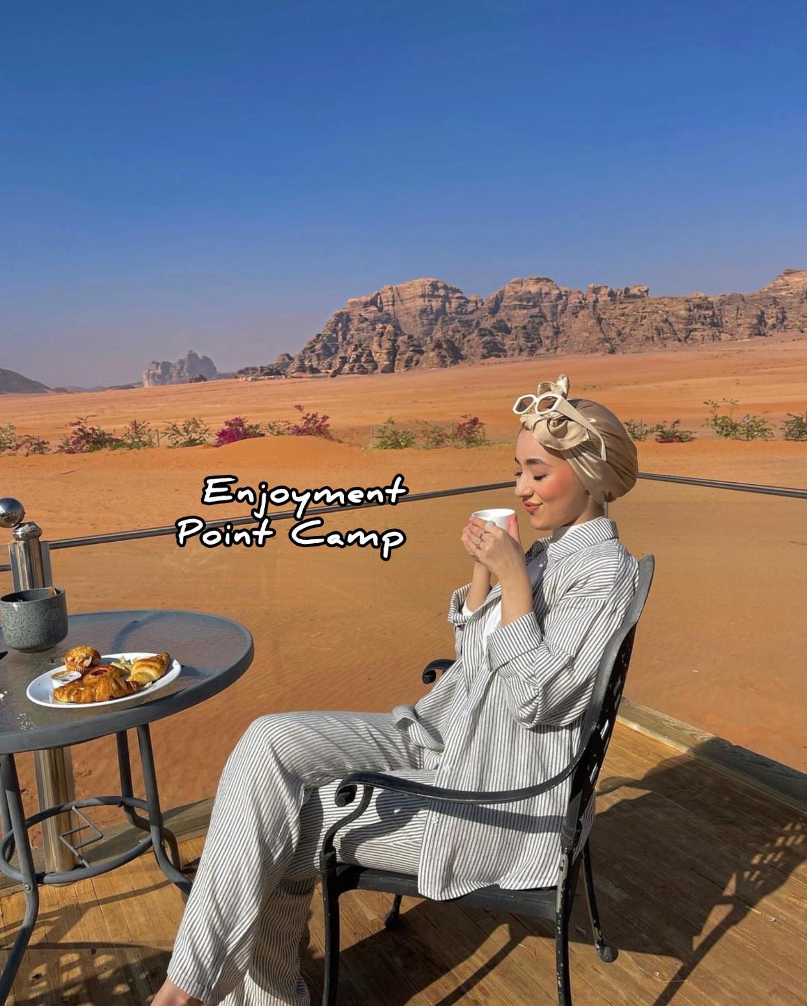 Luxury Enjoyment Point Bubbles Camp Bed & Breakfast Wadi Rum Exterior photo