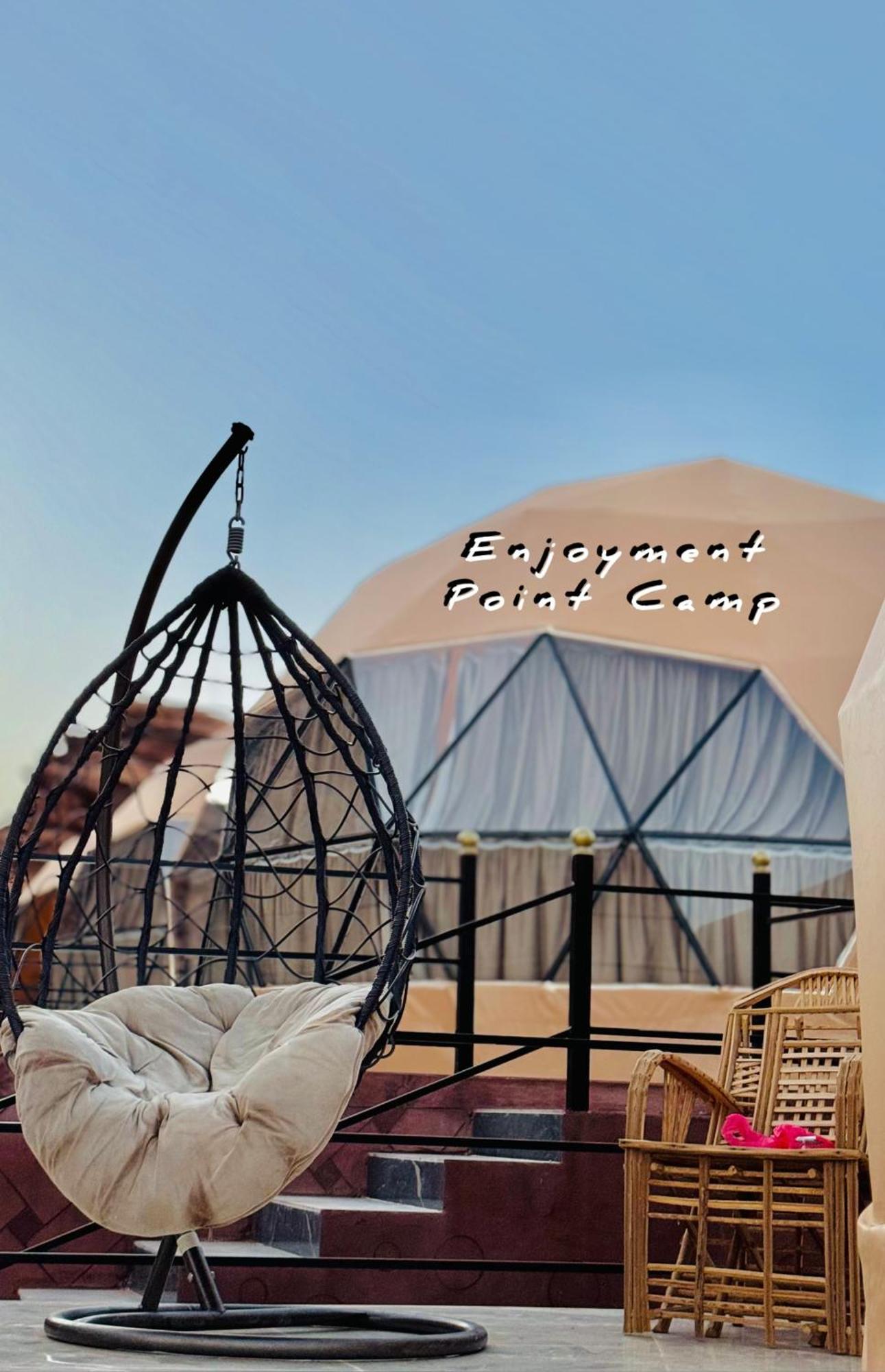 Luxury Enjoyment Point Bubbles Camp Bed & Breakfast Wadi Rum Exterior photo