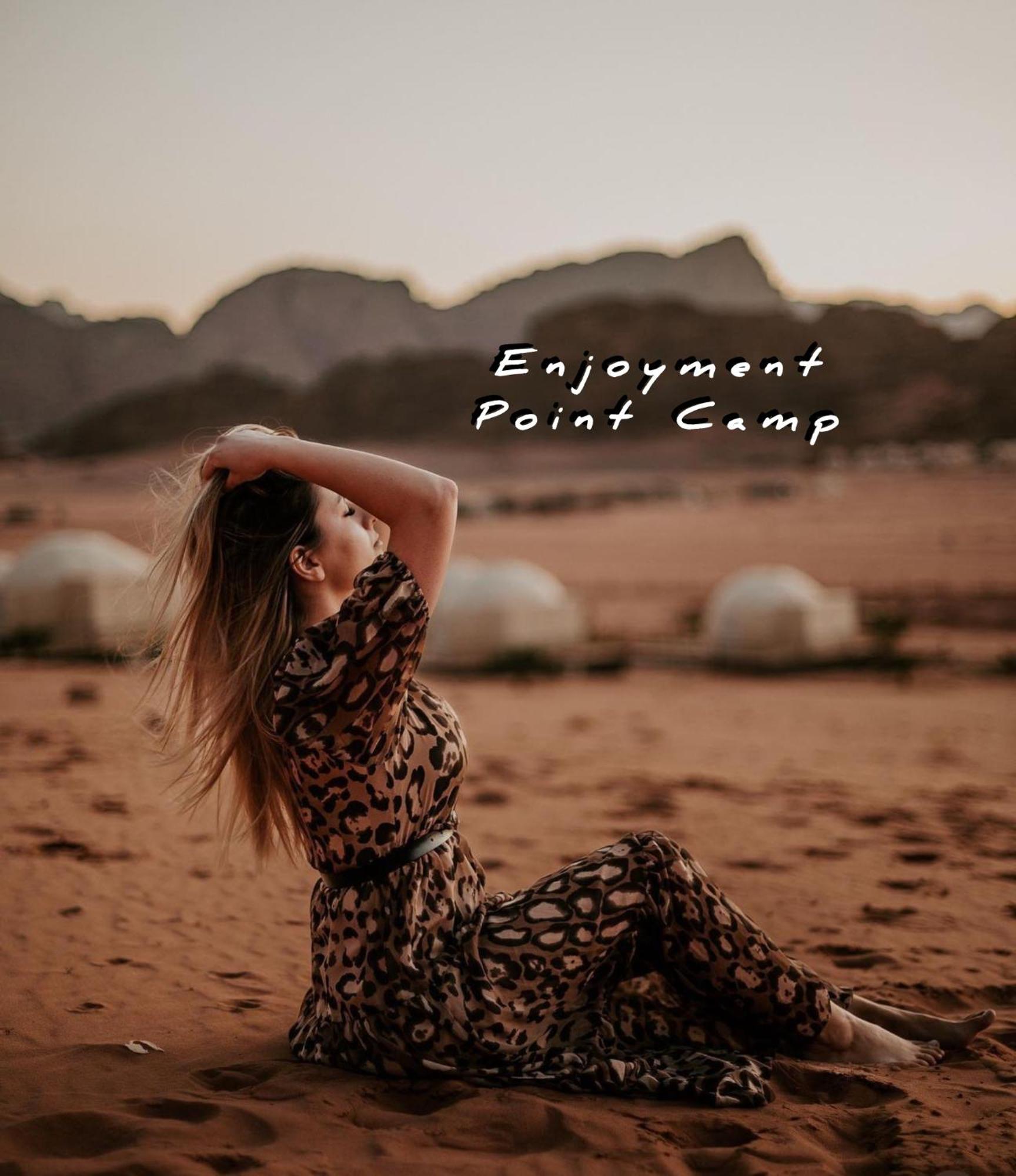 Luxury Enjoyment Point Bubbles Camp Bed & Breakfast Wadi Rum Exterior photo